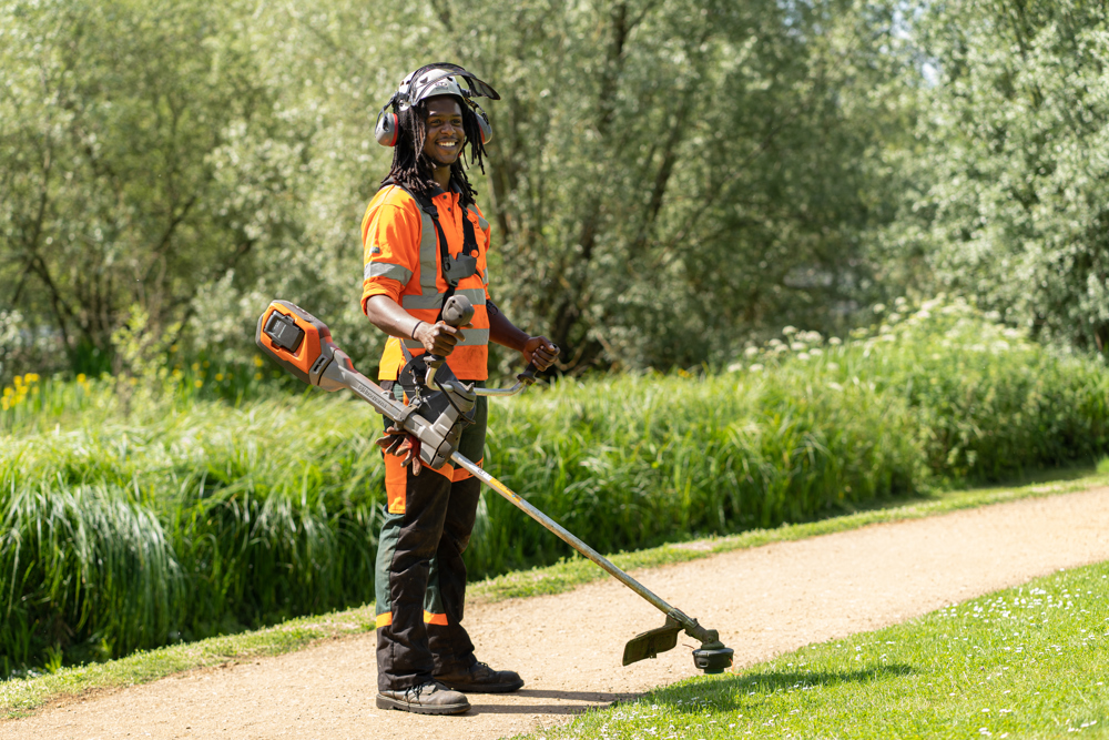 Grounds Maintenance Operative